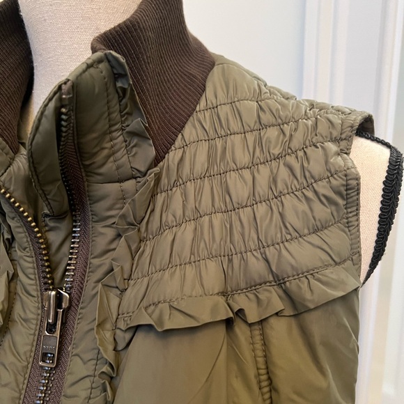Sanctuary Couture puffer ruffled vest - Picture 2 of 6